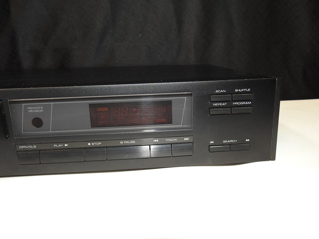 Rotel RCD-855 Compact Disc Player - 3