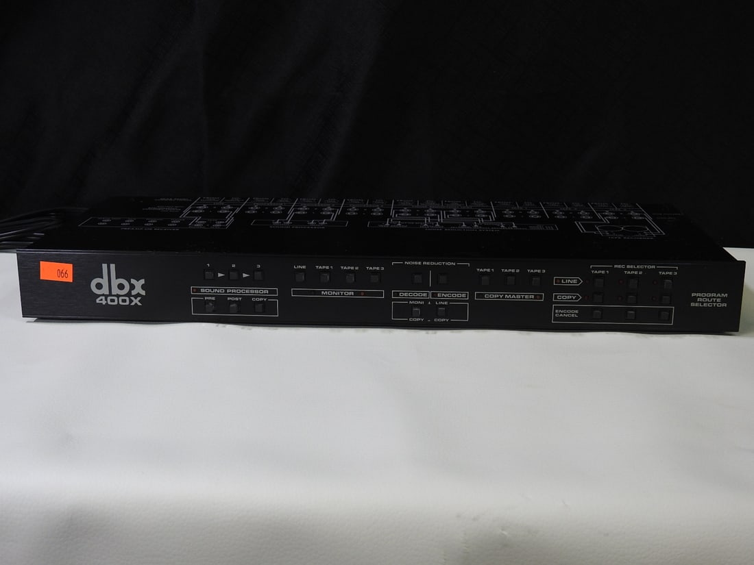 dbx 400X Active Program Route Selector: dbx 400X active program route selector. Tested working. Approx. 2 H x 17 W x 7.5 D in.