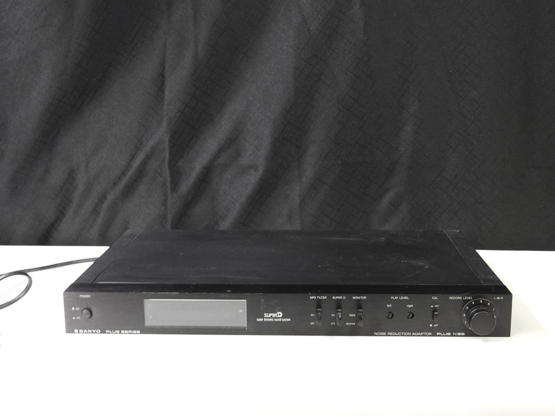 Sanyo Plus N55 Super D Noise Reduction Adaptor - 2
