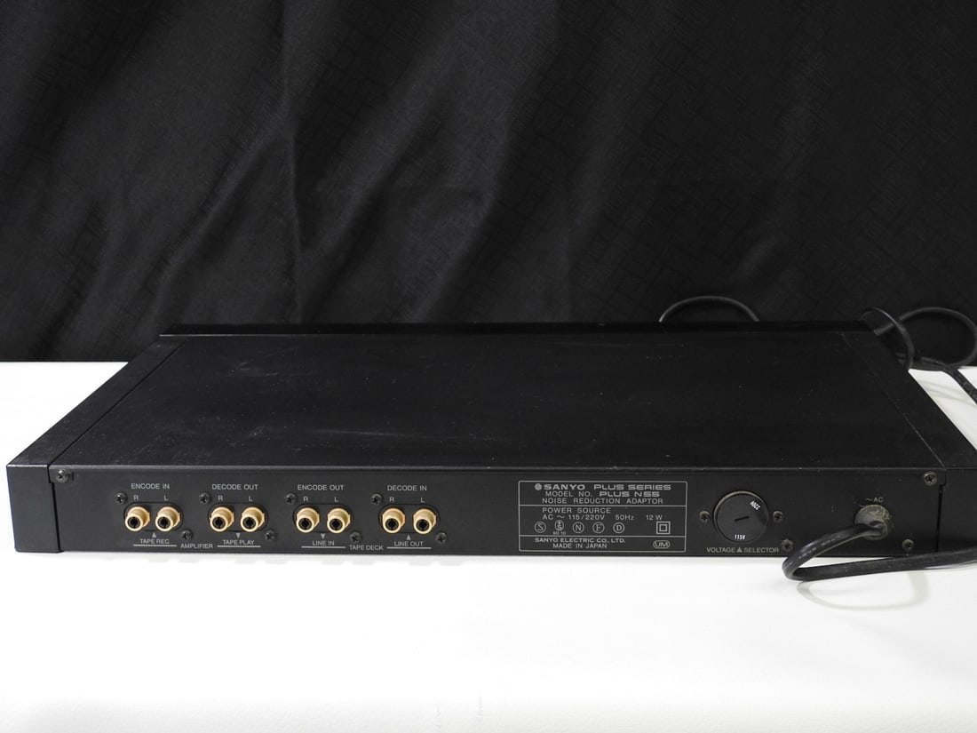 Sanyo Plus N55 Super D Noise Reduction Adaptor - 7