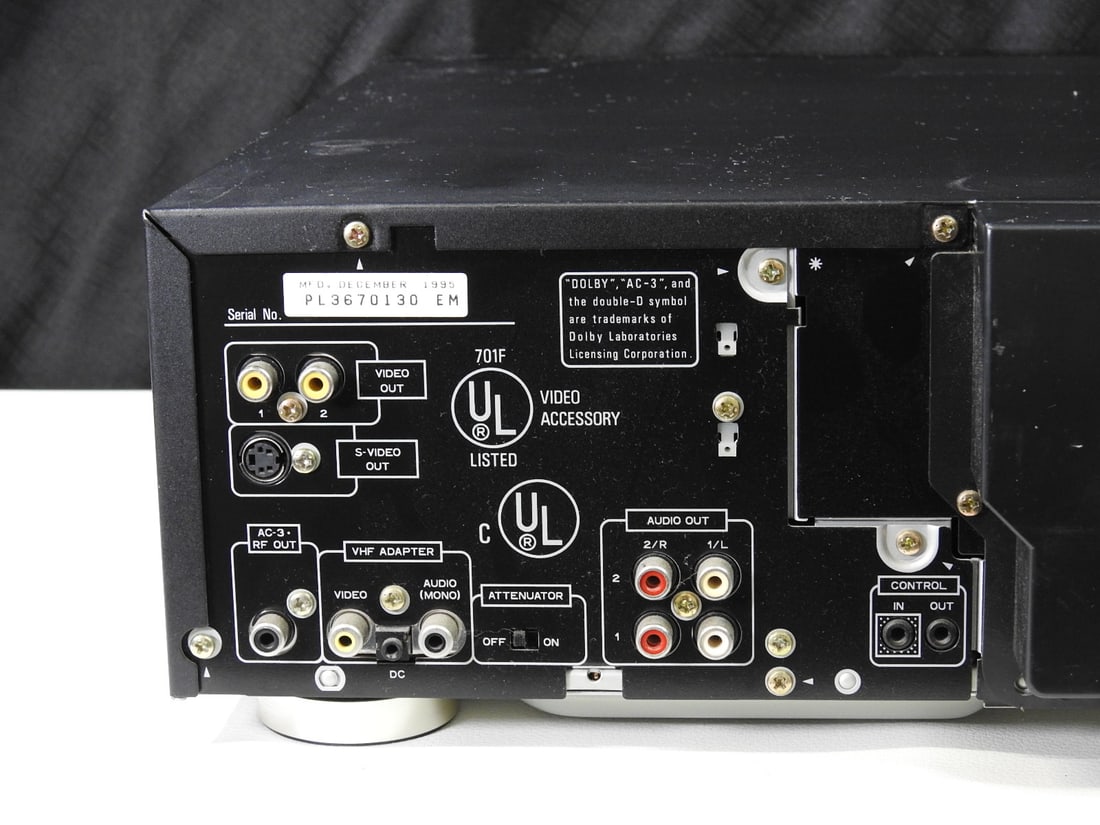 Pioneer CLD-D504 LaserDisc/CD Combo Player for Parts - 10