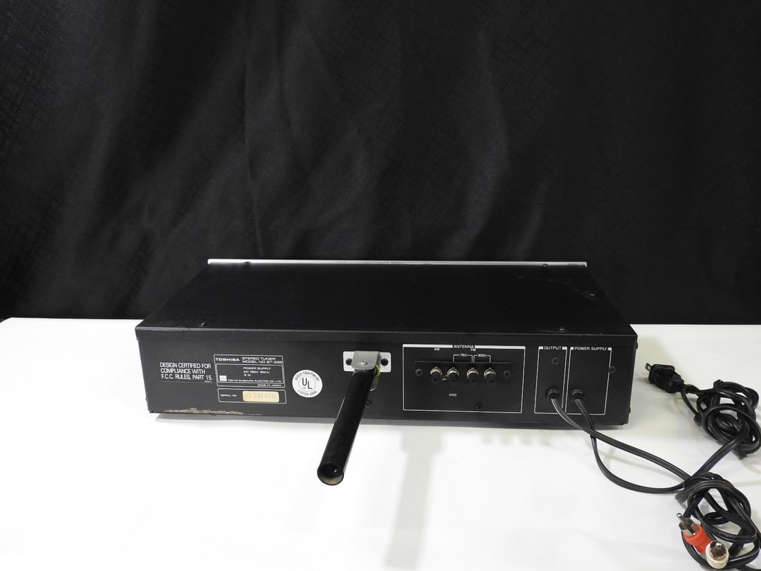 Toshiba ST-335 Stereo FM/AM Tuner - 10