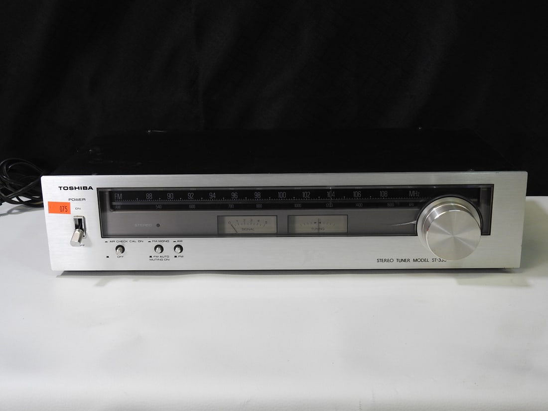 Toshiba ST-335 Stereo FM/AM Tuner - 3