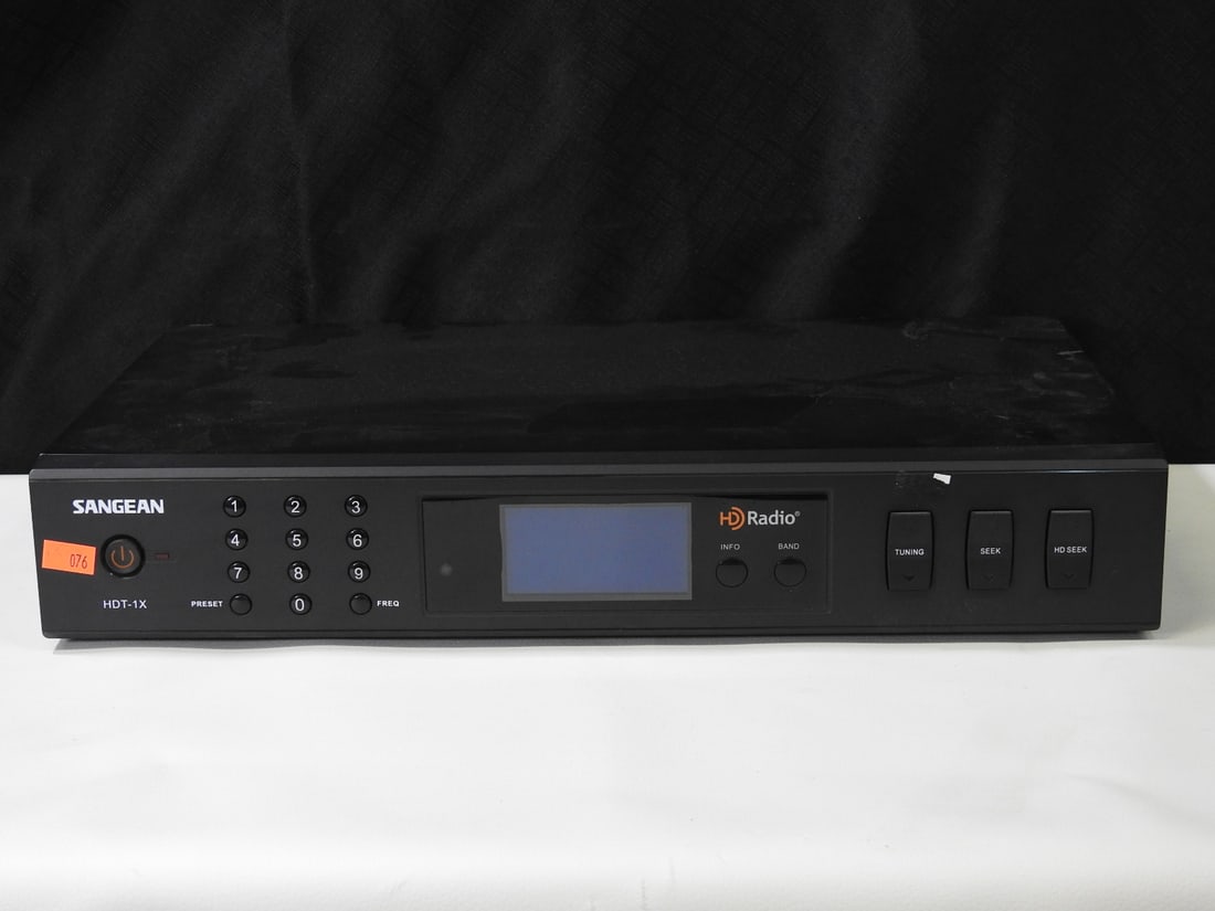 Sangean HDT-1X HD Radio Receiver (1 of 10)