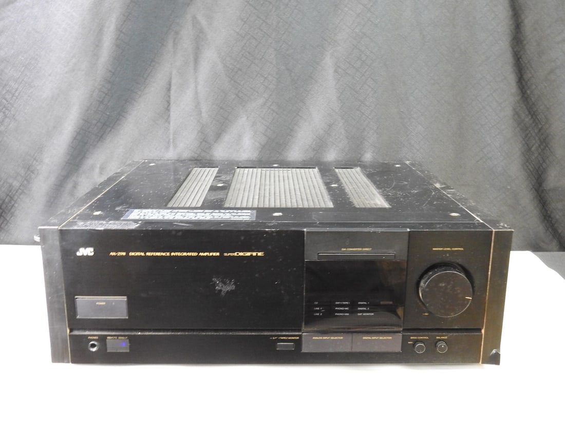 JVC AX-Z911 Super Digifine Reference Integrated Amplifier (1 of 10)