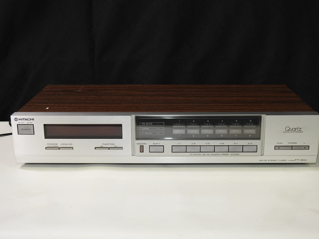 Hitachi FT-M44 Tuner (1 of 9)