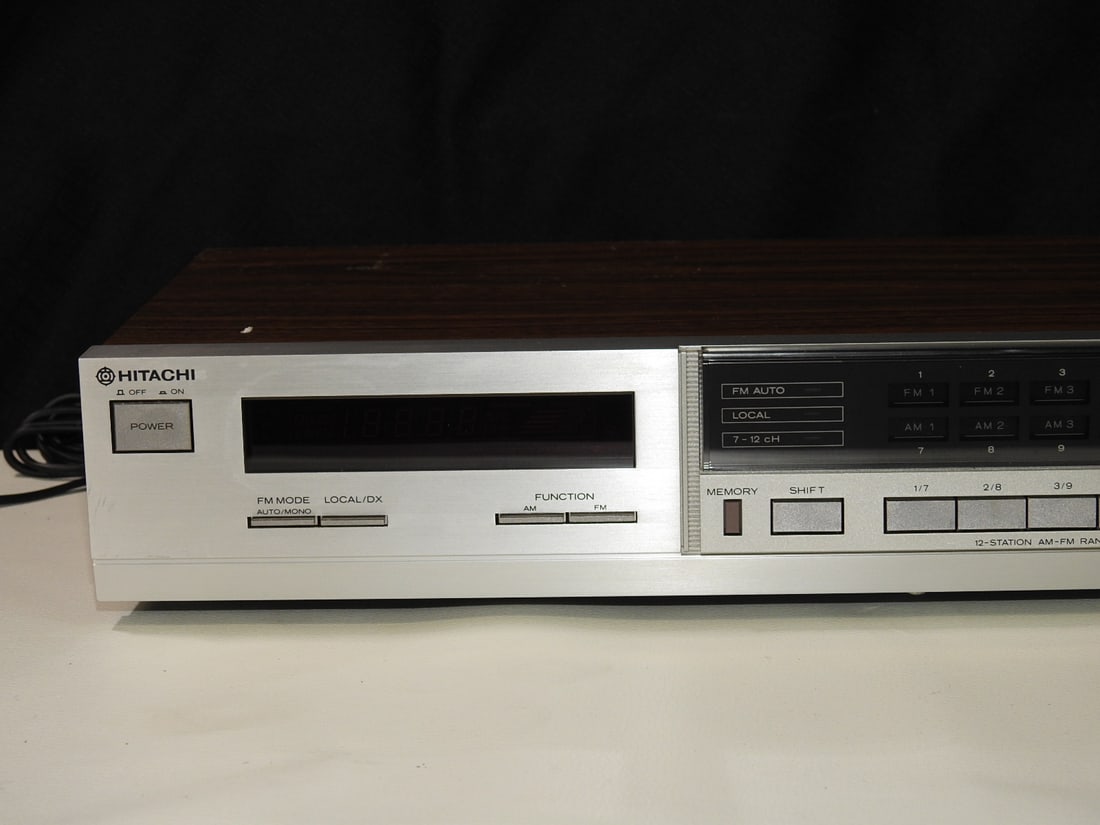 Hitachi FT-M44 Tuner - 2
