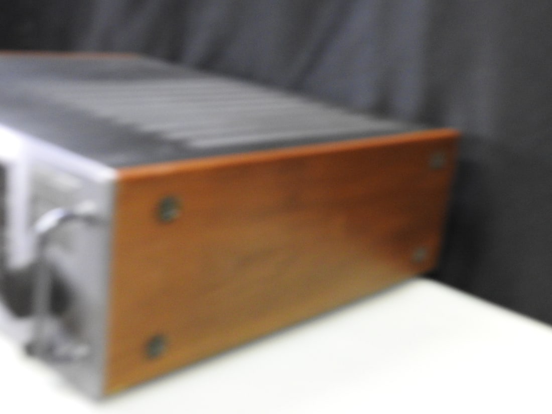 Carver MXR-2000 Stereo Receiver - 3