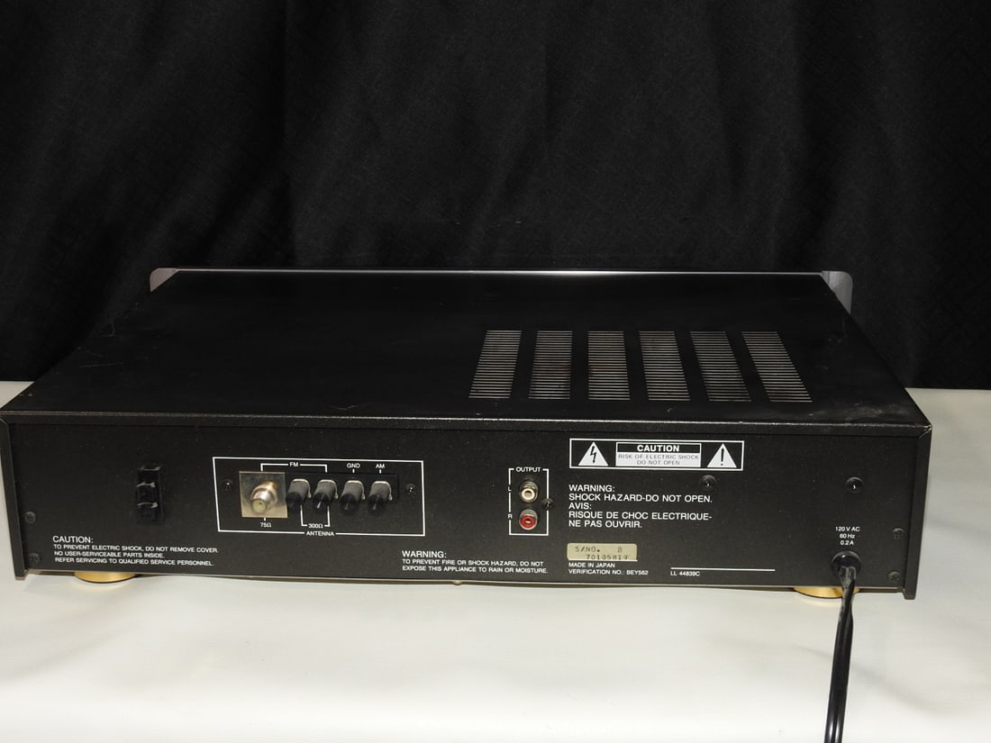 Carver TX-11A FM Stereo Tuner - 6