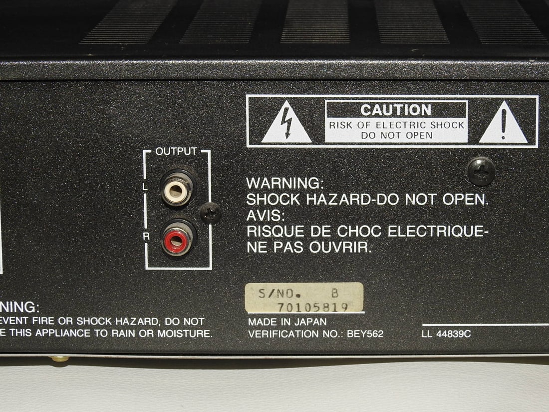 Carver TX-11A FM Stereo Tuner - 9