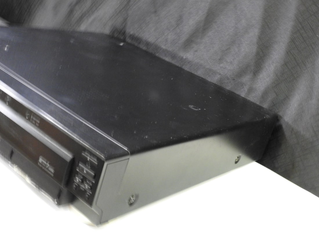 JVC XV-F80 DVD Changer - 3