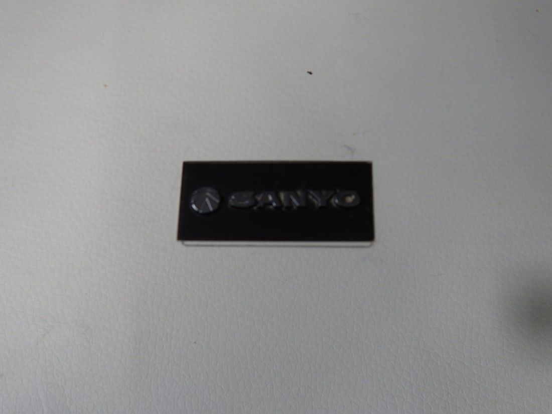 Sanyo Replacement Turntable Dust Cover - 2