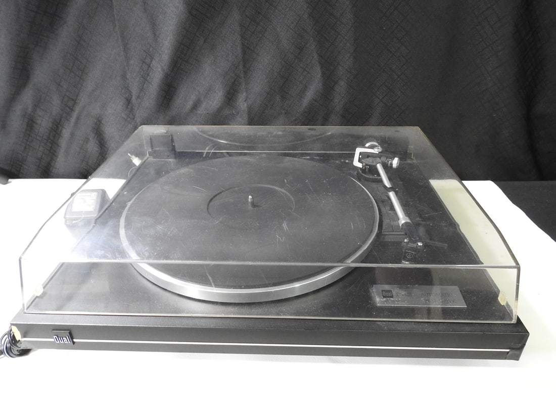 Dual CS 455 Belt-Drive Turntable (1 of 15)
