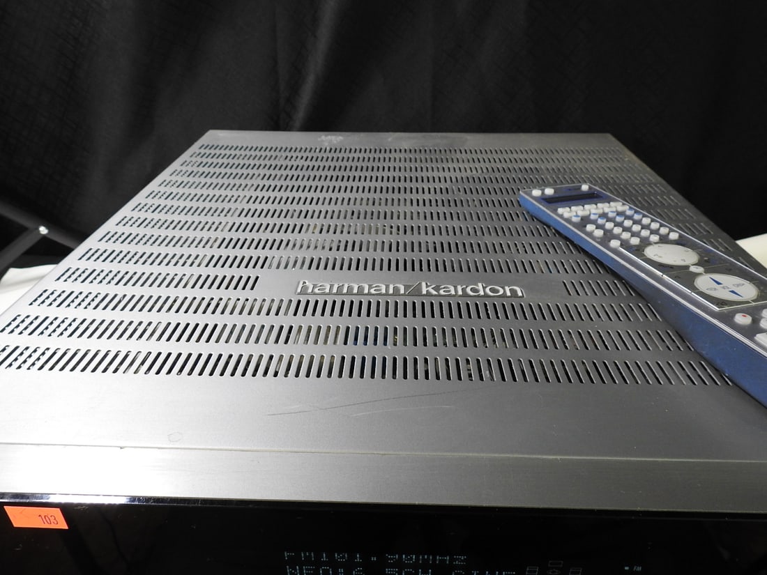 Harman Kardon AVR 7300 Receiver with Remote - 3