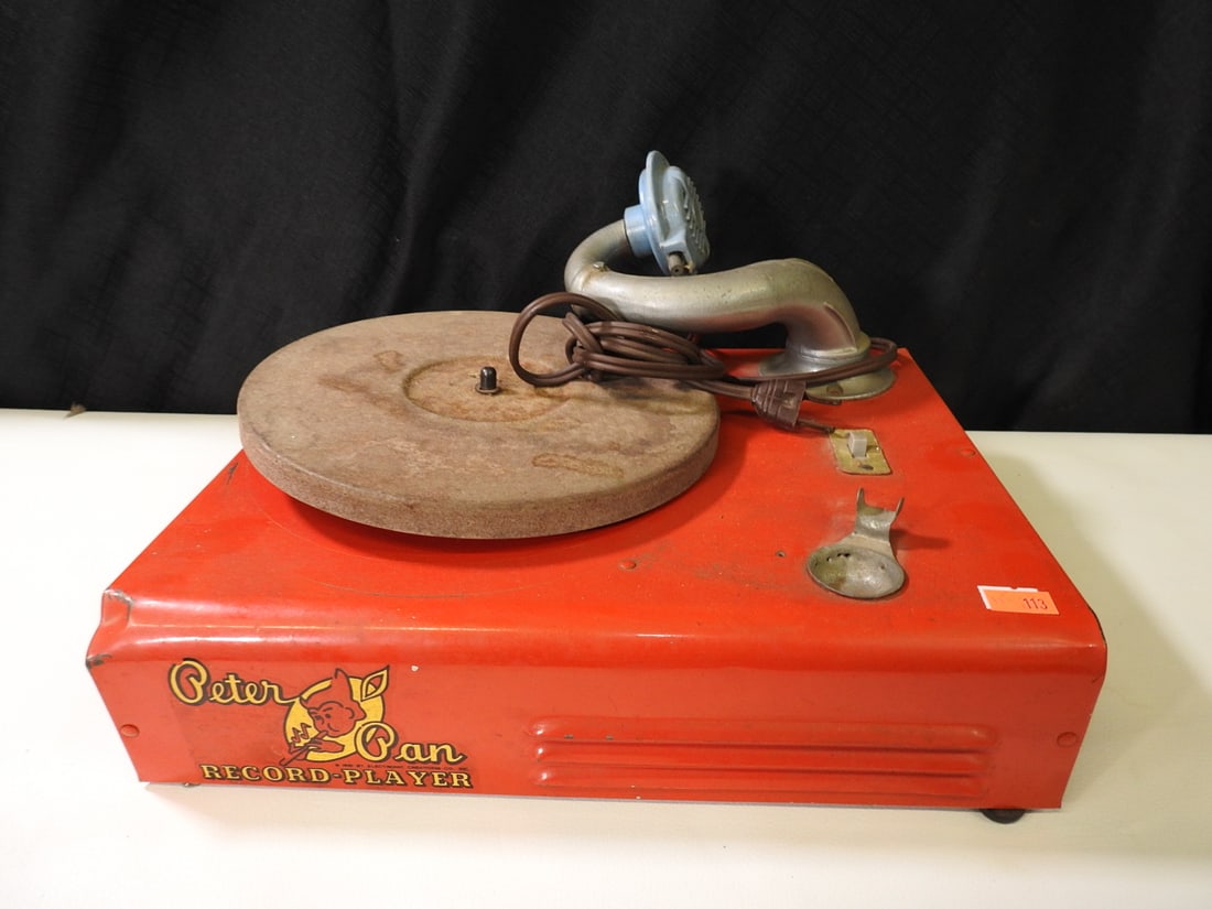 1951 Peter Pan Tin Litho Childs Record Player (1 of 12)