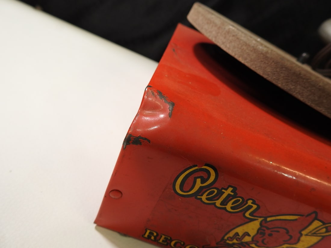 1951 Peter Pan Tin Litho Childs Record Player - 2