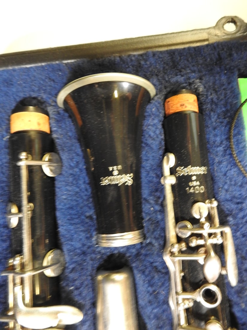 Selmer 1400 Clarinet with Case - 3