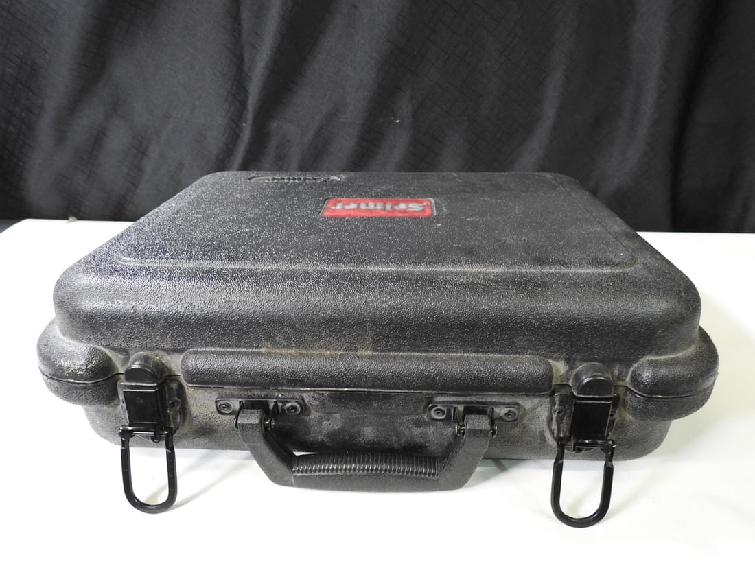 Selmer 1400 Clarinet with Case - 6