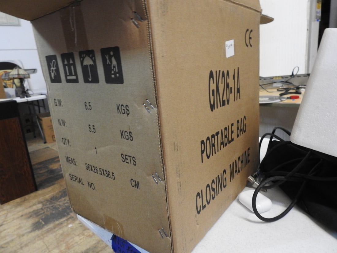 GK26-1A Portable Filled Bag Closing Machine New in Box - 10
