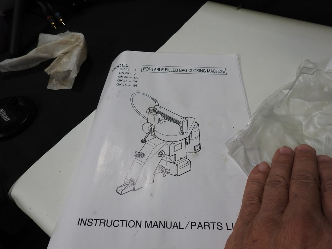 GK26-1A Portable Filled Bag Closing Machine New in Box - 7