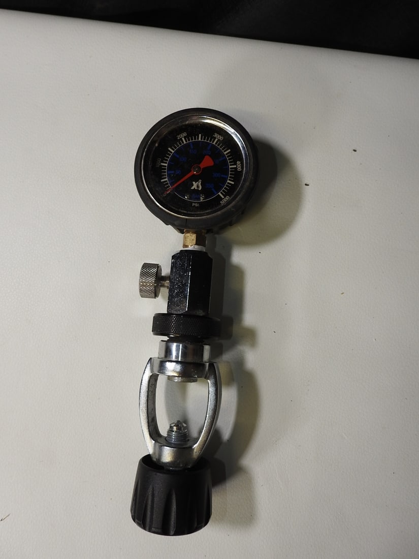 XS Scuba Deluxe Fill Checker Gauge (1 of 5)
