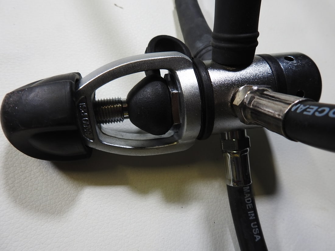 Oceanic Veo 1.0 Navcon Scuba Dive Console with Regulators - 6