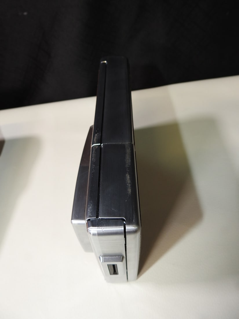 Polaroid SX-70 Instant Land Camera with Leather Case - 2