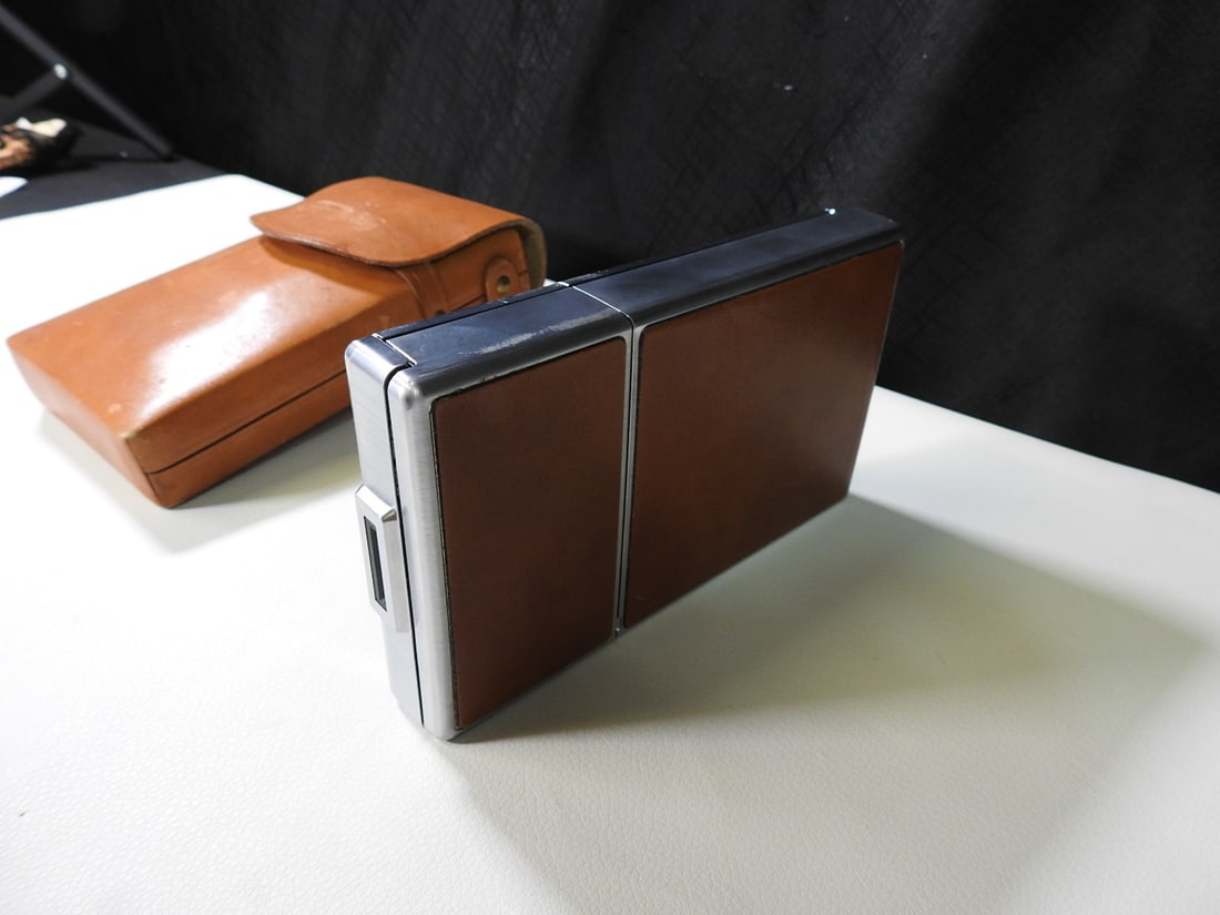 Polaroid SX-70 Instant Land Camera with Leather Case - 3