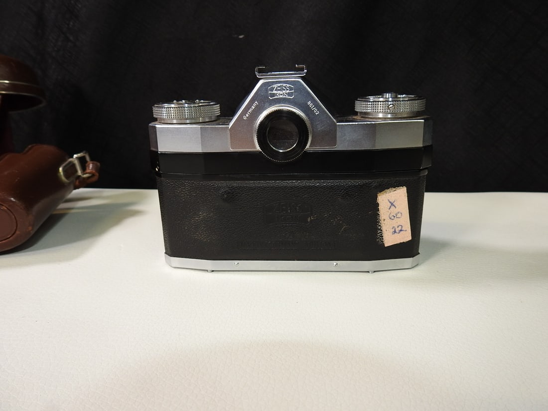 Zeiss Ikon Contaflex 35mm Camera - 2
