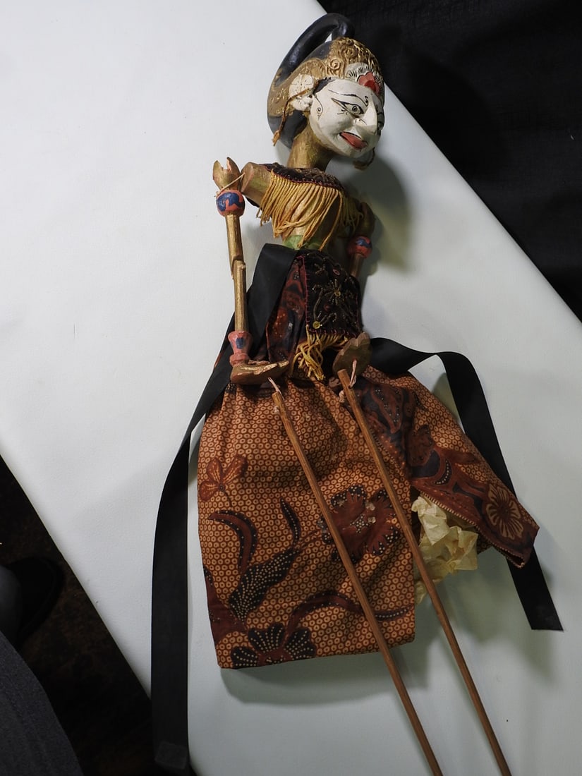 Indonesian Wayang Golek Wooden Rod Puppet: Indonesian Wayang Golek traditional wooden rod puppet from West Java style. Approx. 20 H x 5 W x 6 D in.