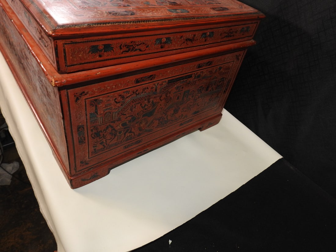 Traditional Burmese Lacquerware Storage Chest - 11