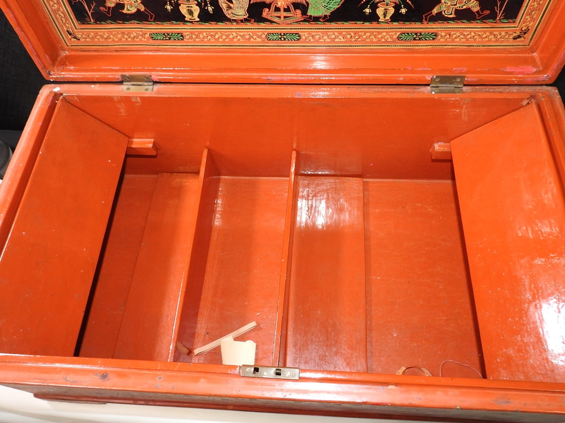 Traditional Burmese Lacquerware Storage Chest - 14
