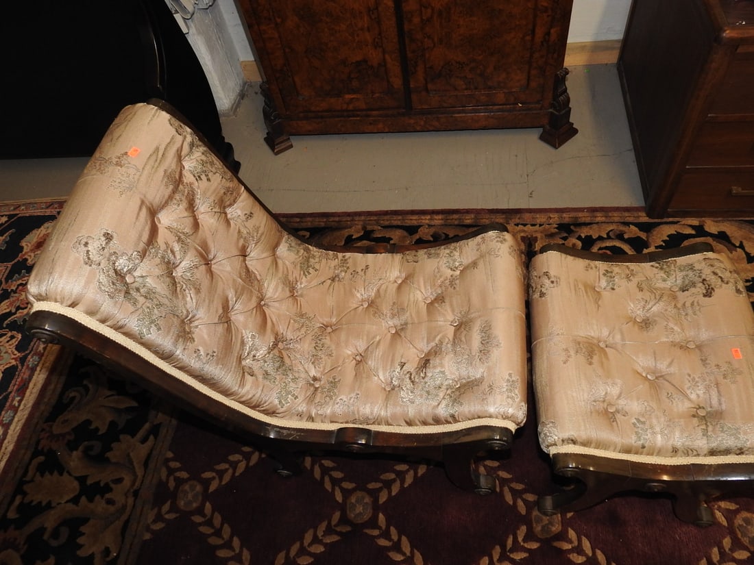 Victorian Mahogany Recamier Chaise Lounge and Matching Ottoman: Victorian Mahogany Recamier Chaise Lounge and Matching Ottoman. Approx. 31 H x 20 W x 27 D in.