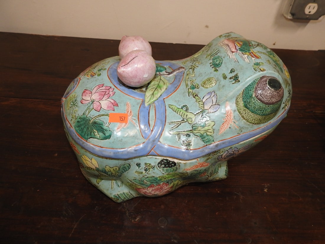 Decorative Ceramic Frog Lidded container (1 of 8)