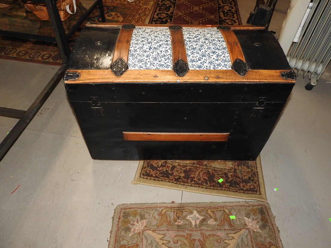Decorative Antique Steamer Trunk - 4