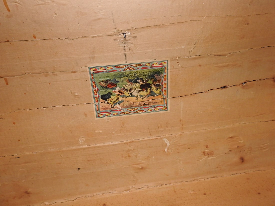 Decorative Antique Steamer Trunk - 8