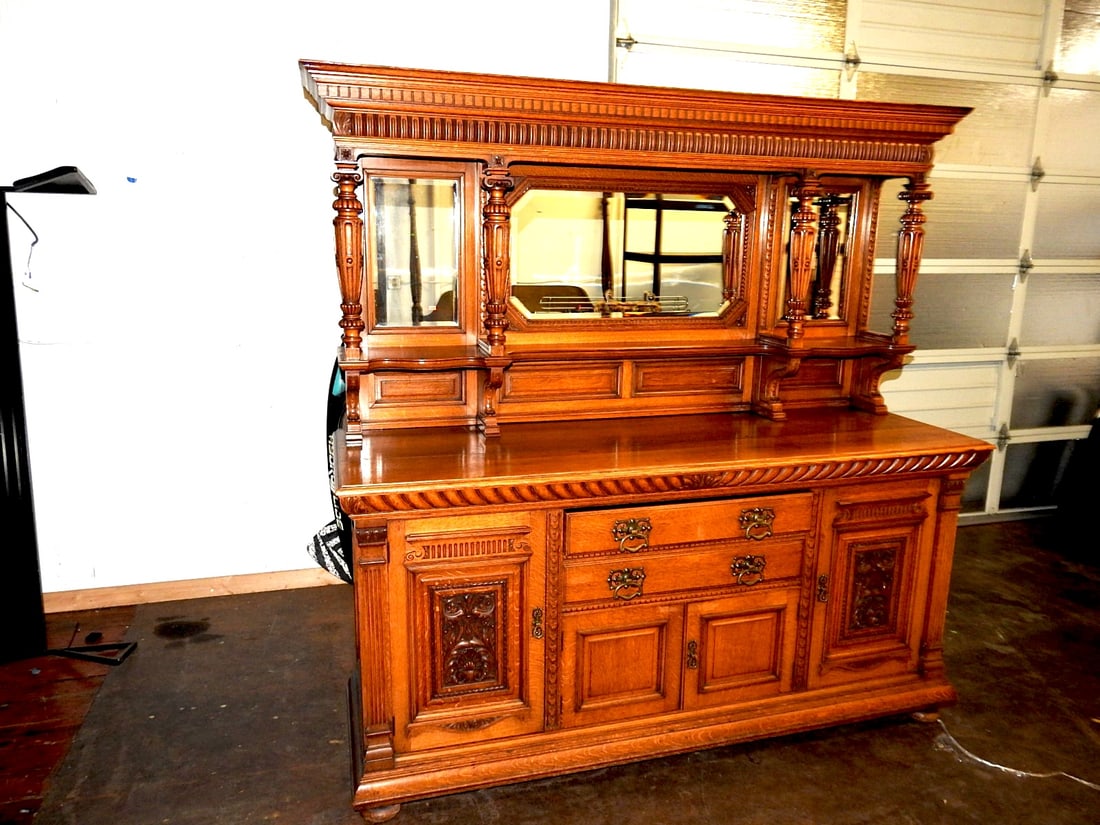 Antique Victorian Renaisance Revival With Mirrored Hutch (1 of 20)
