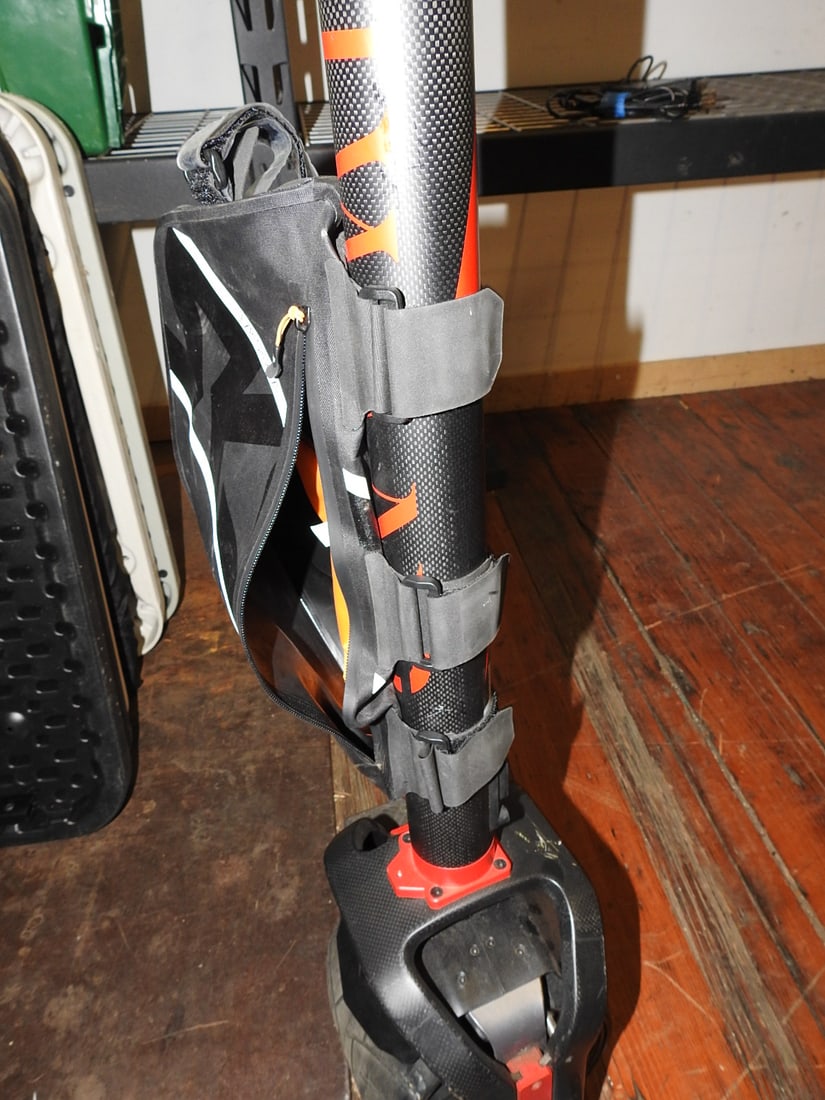Kiwano KO1+ Carbon Fiber One-Wheel Electric Scooter - 7