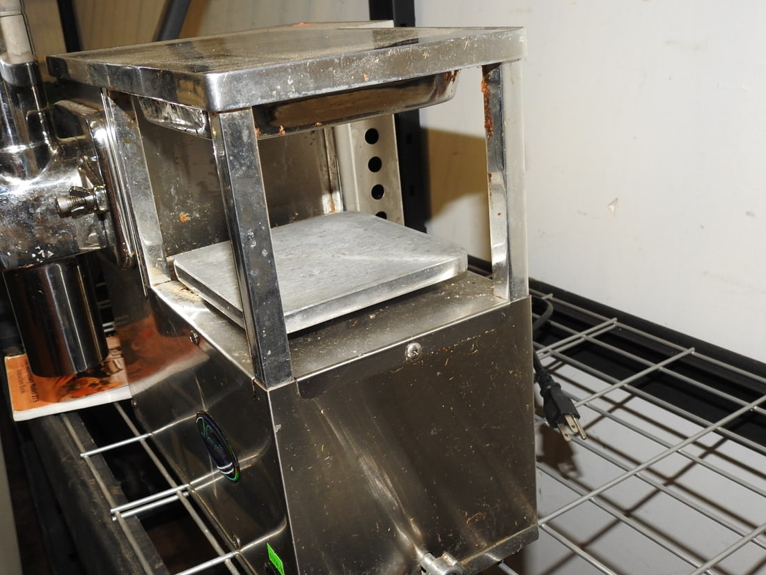 Norwalk Model 275 Stainless Hydraulic Press Juicer - 4