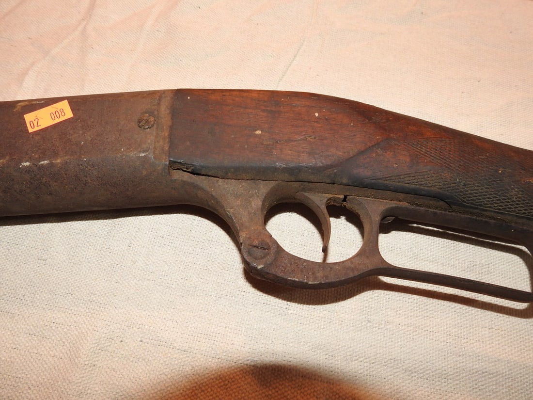 1899 Antique Non-Functional Savage .303 Lever-Action Rifle - 2
