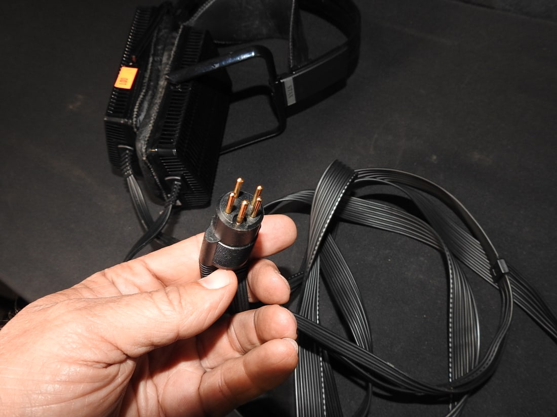 Stax Electrostatic Headphone System with SR-L500 Headphones - 11