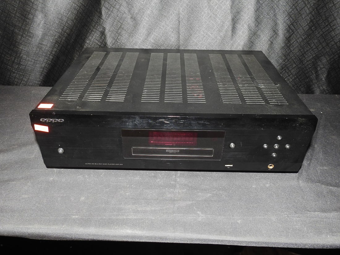 OPPO UDP-205 4K Ultra HD Blu-ray Player (1 of 11)