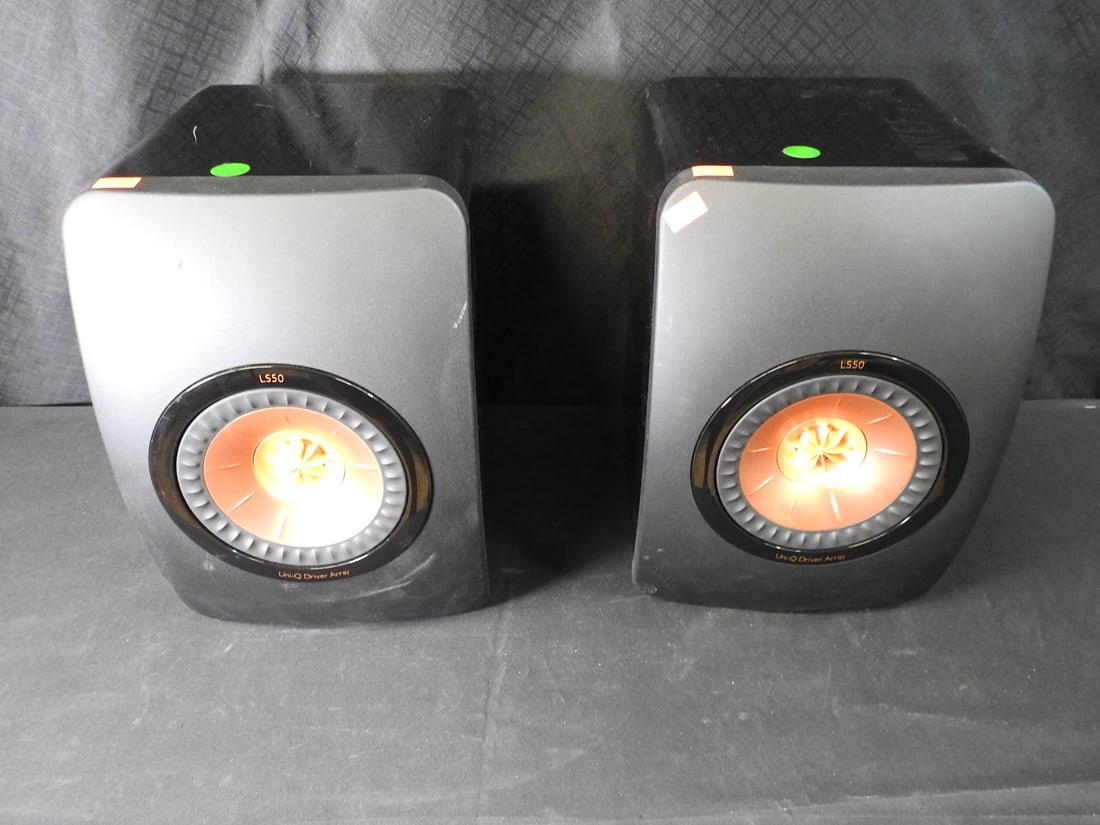 KEF LS50 Bookshelf Speakers Pair (1 of 8)
