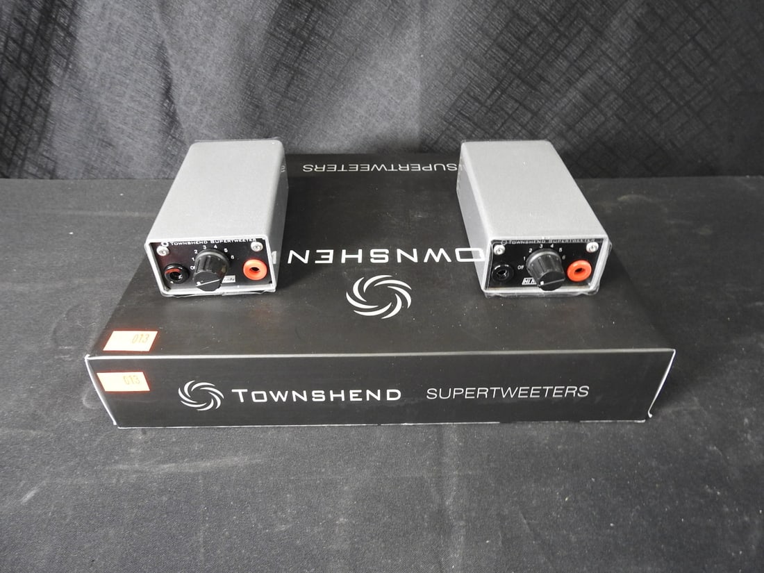 Townshend Audio Super Tweeters Pair: Pair of Townshend Audio Super Tweeters in box. Appears brand new. Approx. 2 H x 10 W x 8 D in.