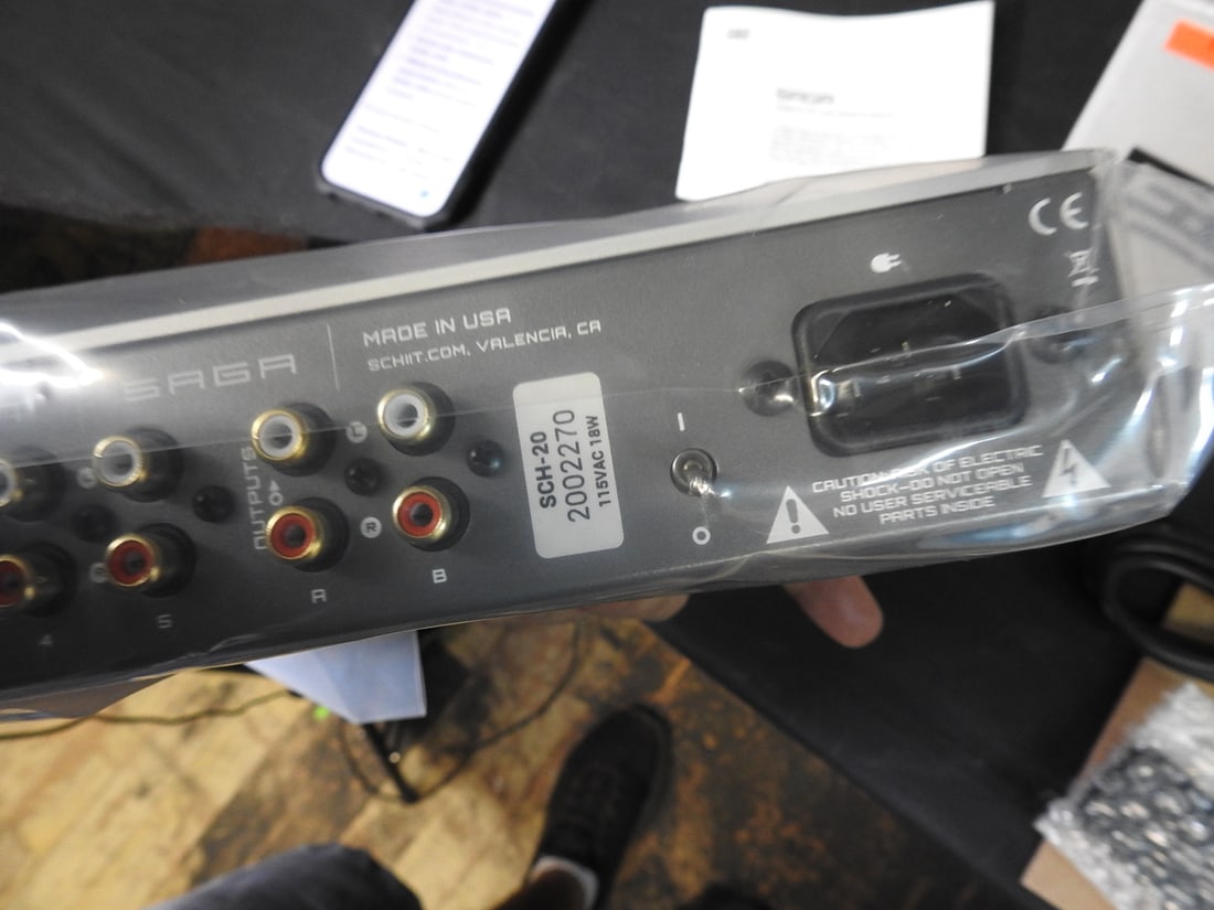 Schiit Saga Passive/Active Remote Preamp New in Box - 6
