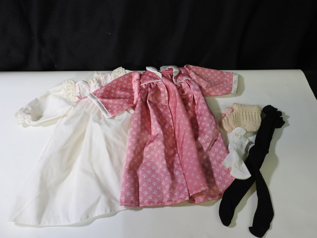 Lot of 5 Doll Clothing and Accessories (1 of 4)