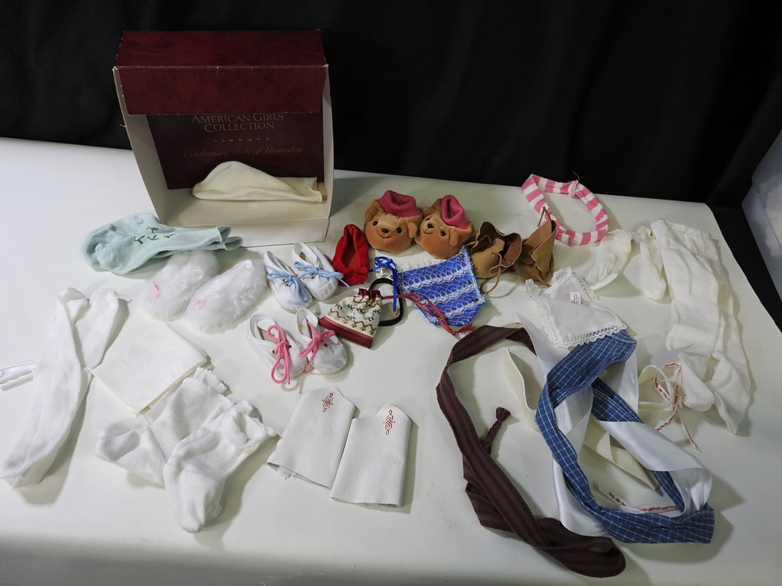 Lot of American Girl-Style Doll Accessories (1 of 7)