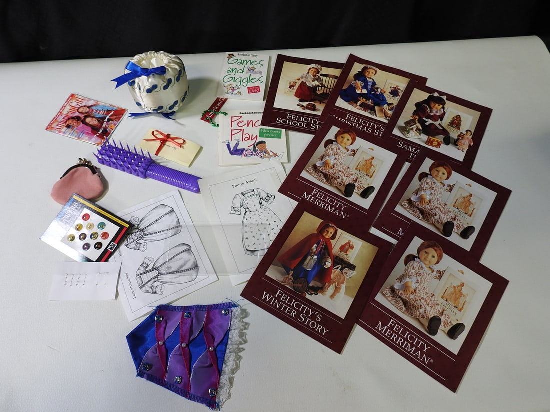 Lot of Doll Books, Paper Accessories, and Activity Pieces (1 of 5)