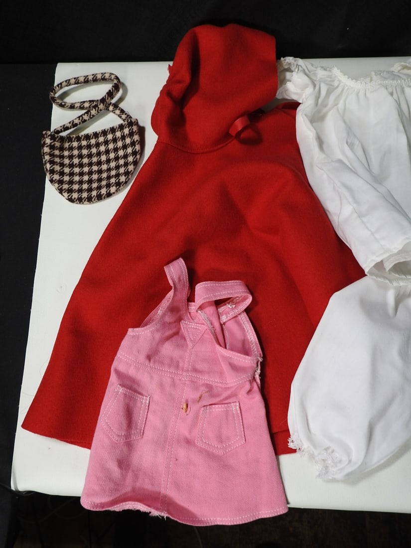 Lot of Doll Clothing, 11 Pieces - 4