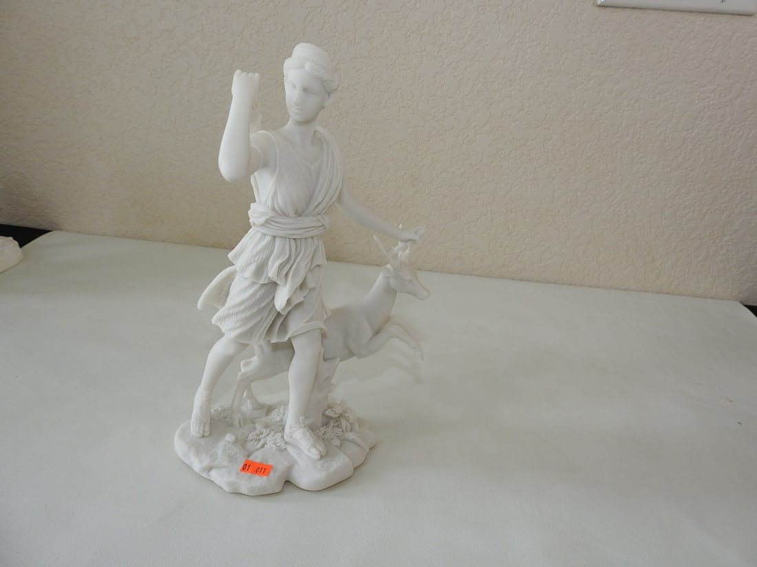 Classical Diana of Versailles Statue - 2